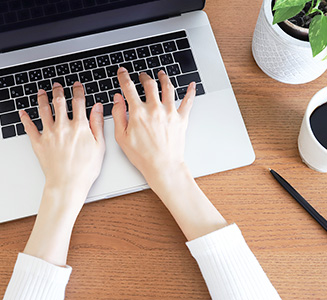 掲載する原稿の作成・チェック